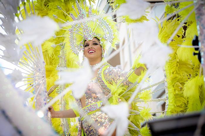 CARNAVAL DE �GUILAS