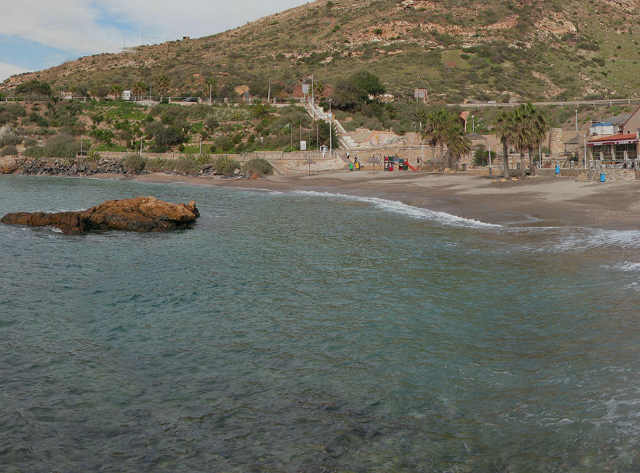 UNA PLAYA CON ENCANTO