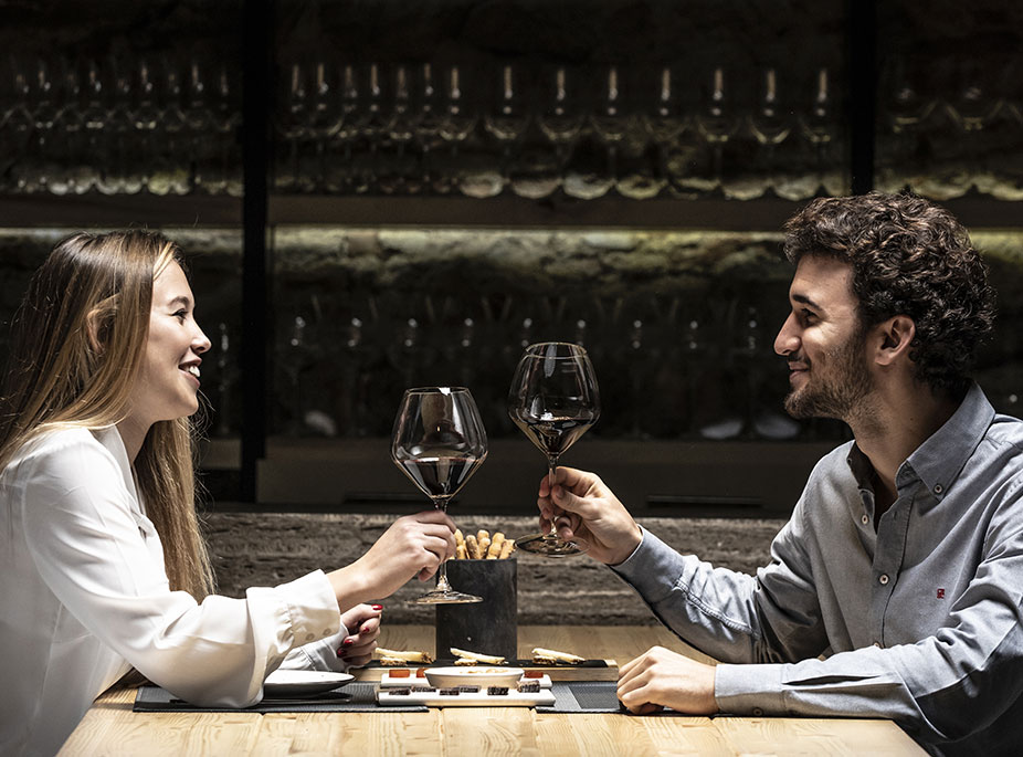 �Te apetece un vino?