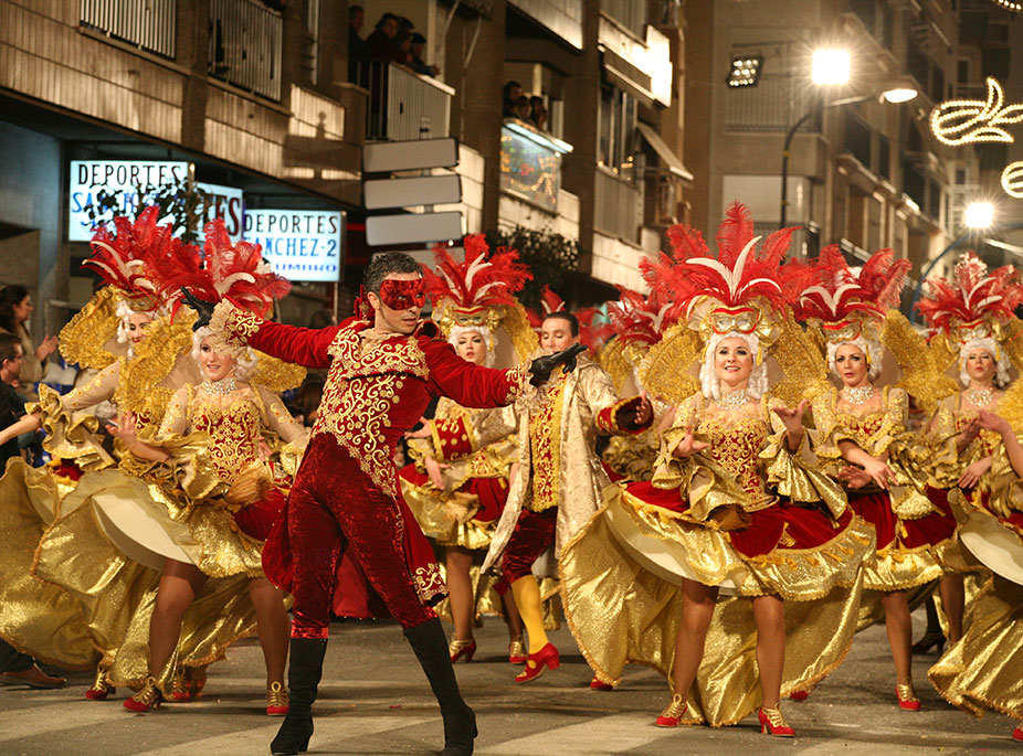 CARNAVAL DE �GUILAS
